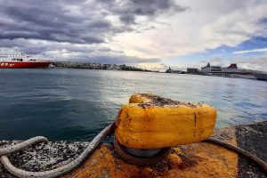 aktoploia_limani_peiraia_