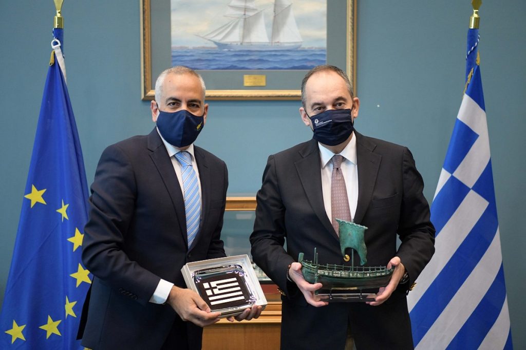 Στενή συνεργασία για την ακτοπλοϊκή σύνδεση Ελλάδας - Κύπρου