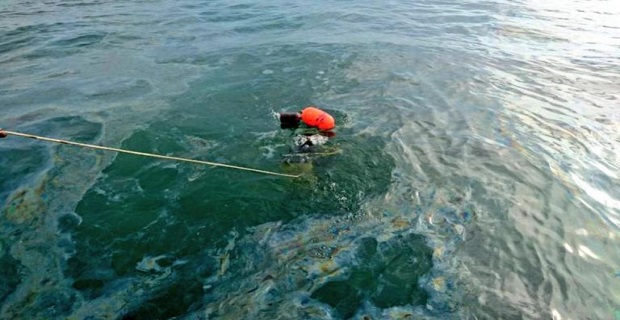 Έξι αγνοούμενοι από βύθιση τάνκερ στη Μαλαισία Έξι αγνοούμενοι από βύθιση τάνκερ στη Μαλαισία
