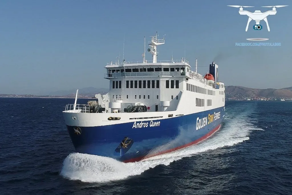 Andros Queen: H εντυπωσιακή αναχώρηση από το Πέραμα για Ραφήνα!