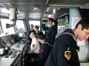 anergoi-logw-twn-xenwn-plhrwmatwn-oi-ellhnes-emporoploiarxoi