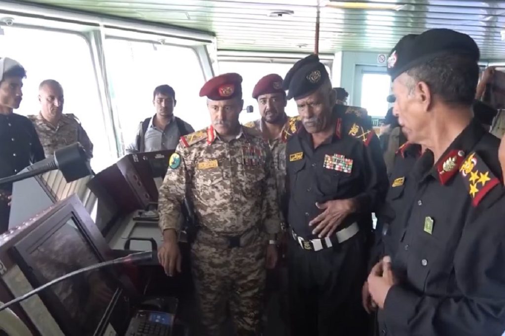 Εικόνες από το πλοίο μεταφοράς αυτοκινήτων που κατέλαβαν οι Χούτι - «Παιδική χαρά» το έχουν κάνει οι αντάρτες