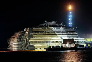 anthrwpina-osta-brethikan-konta-sto-costa-concordia