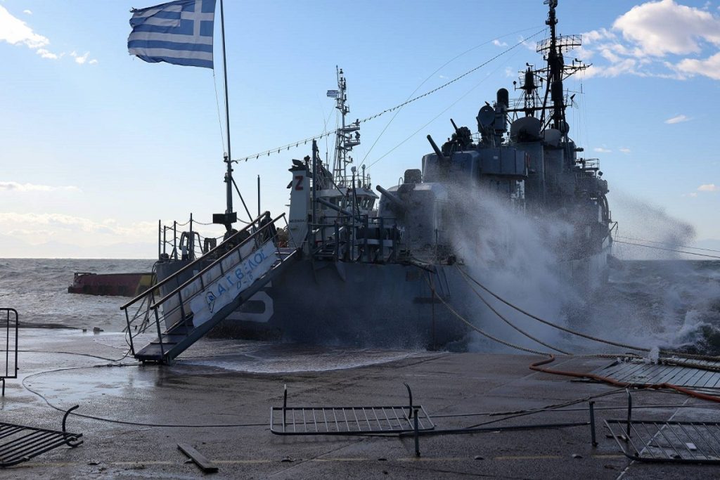 Ελληνική ναυτιλιακή εταιρία θα καλύψει τις ζημιές του «Α/Τ ΒΕΛΟΣ»
