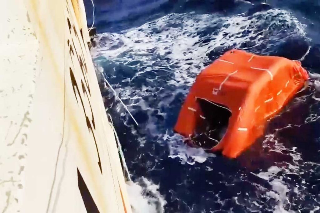 Τους 13 έφτασαν οι νεκροί από το ναυάγιο του «Argos Georgia»