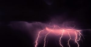 astrapes_kakokairia_