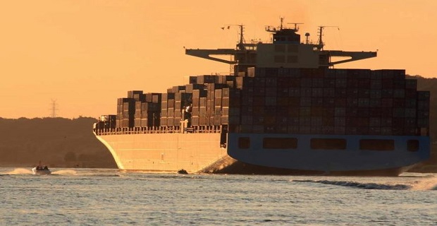 auximenoi_oi_kindunoi_gia_ton_klado_ton_container_