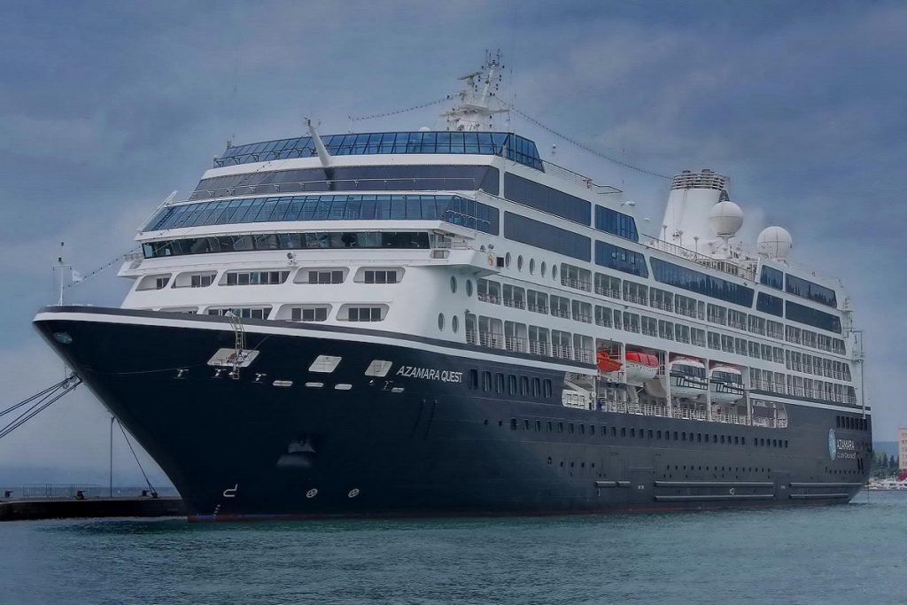 Το εντυπωσιακό κρουαζιερόπλοιο Azamara Quest κατέπλευσε στο λιμάνι του Βόλου