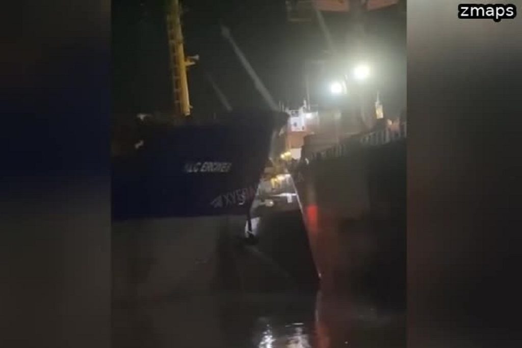 Σύγκρουση δυο φορτηγών πλοίων στο λιμάνι Izmail (video)