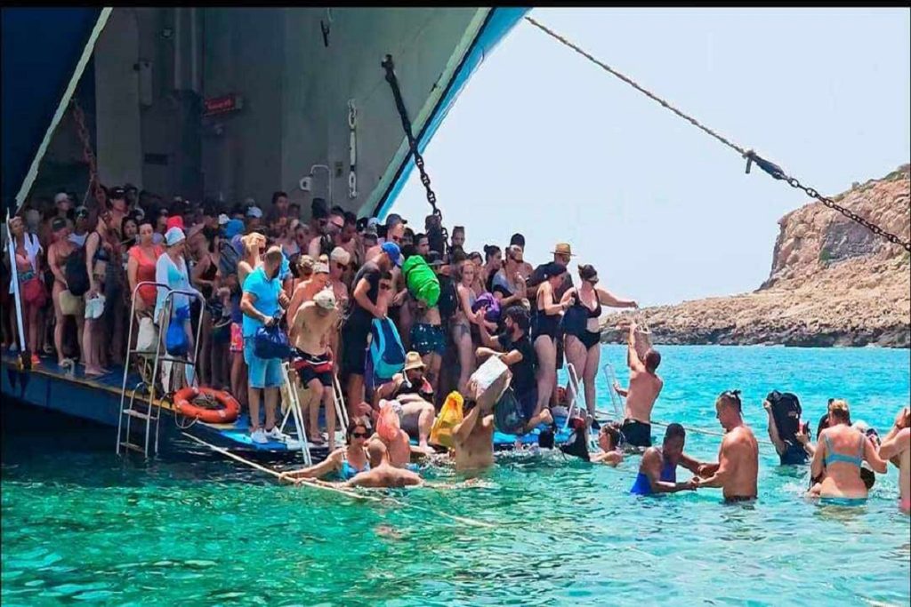 Επικίνδυνες αποστολές η κρουαζιέρα στον Μπάλο… Κωμικοτραγικές καταστάσεις αιφνιδιάζουν τους επισκέπτες
