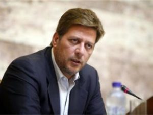 barbitsiwtis-den-tha-ginei-meiwsh-misthwn-k-sutaxewn-stous-limenikous