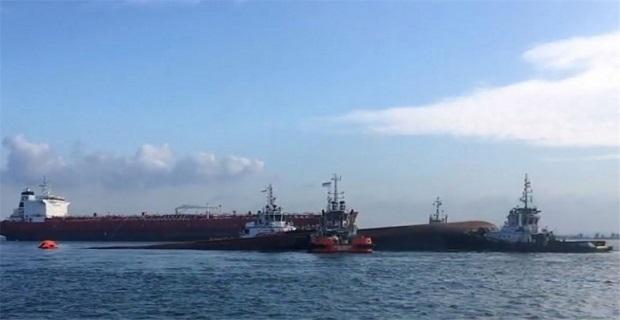 Σύγκρουση δεξαμενόπλοιου και βυθοκόρου - Δύο νεκροί και τρεις αγνοούμενοι[βίντεο+φωτο]