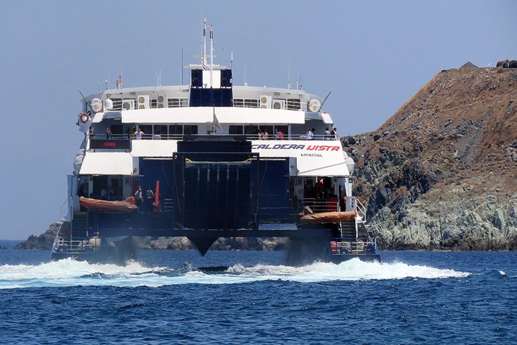 Επεισόδιο σε Seajet λόγω τρίωρης καθυστέρησης (video)