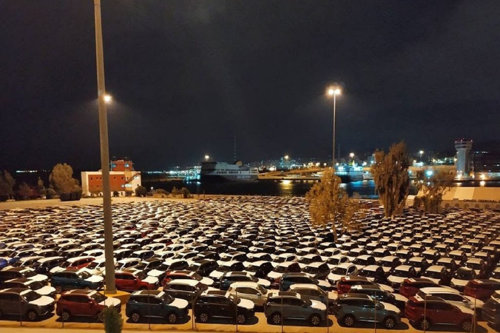 Δήμος Πειραιά: Καταγγέλλει το car terminal transit αυτοκινήτων της COSCO στο «Παλατάκι»