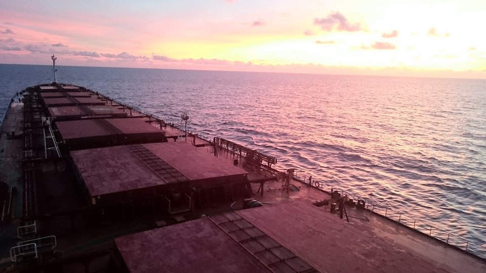 cargo_ship_nautilia_