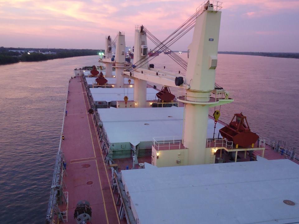 M/V Oxygen...Καλησπέρα από τον ποταμό Μισσισσιππή