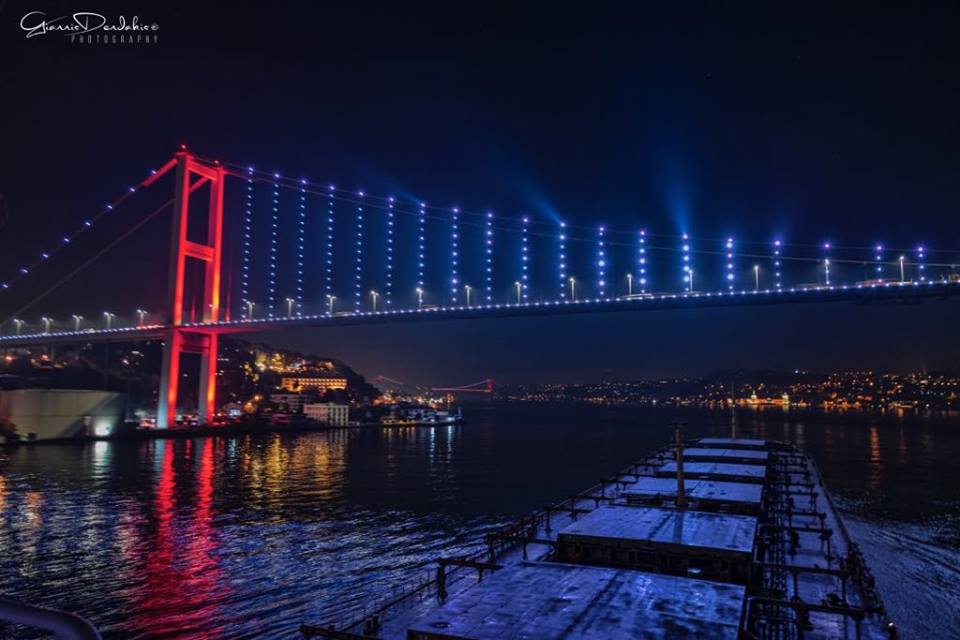 Έξω από την Κωνσταντινούπολη στα στενά του Βόσπορου!