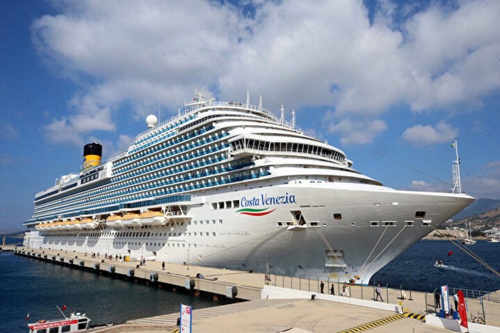 Το Costa Venezia και το Costa Deliziosa στον Πειραιά - Εβδομαδιαία δρομολόγια κρουαζιέρας στην Ανατολική Μεσόγειο