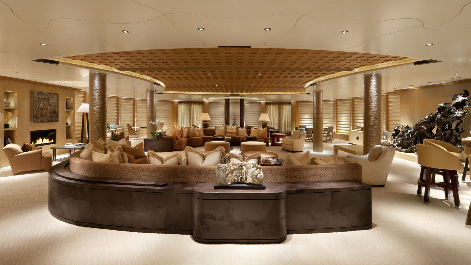 ECLIPSE: Το εντυπωσιακό γιοτ του Αμπράμοβιτς με αξία πάνω από 1 δισεκατομμύρια δολάρια! (Video & Photo)