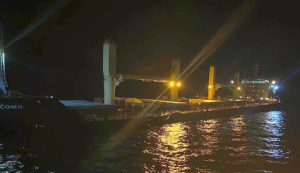 collision-of-the-225-m-long-wheat-laden-MV-LEVANTES-and-the-190-m-long-MV-CLIPPER-COMO-1