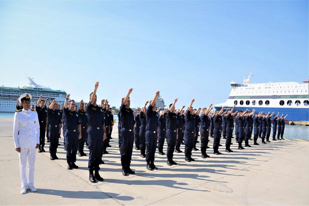 Λιμενικό: Τελετή ορκωμοσίας νεοκαταταγέντων σημαιοφόρων ειδικότητας κυβερνήτη και μηχανικού (photos)