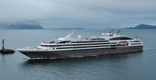 cruise-ship-Le-Boreal