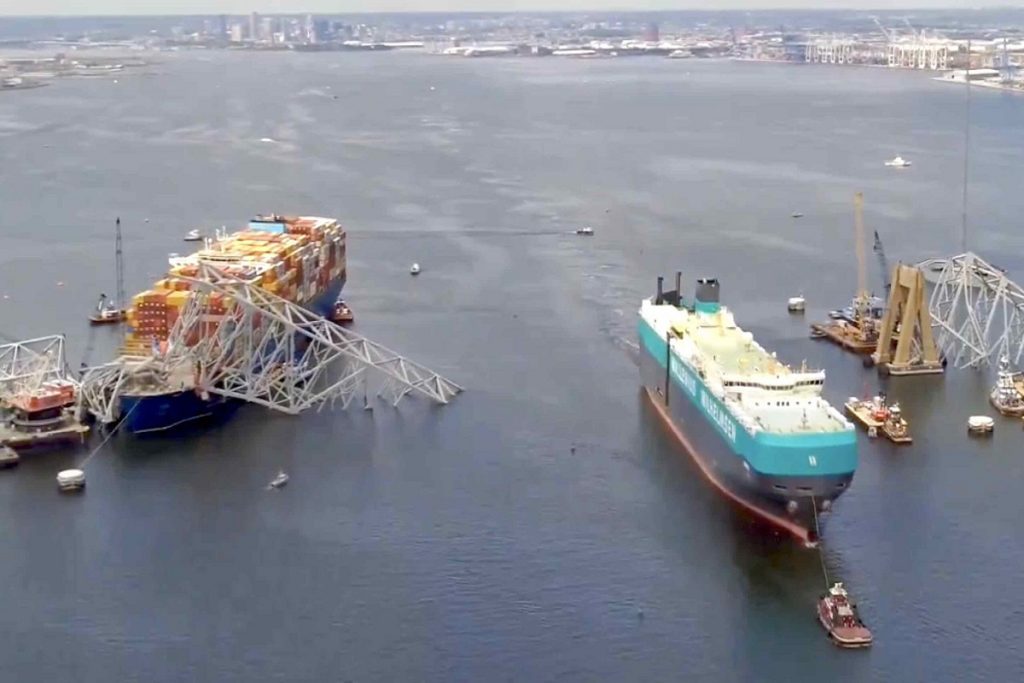 1 χρόνο μετά την πρόσκρουση του Dali στη γέφυρα της Βαλτιμόρης, 11 ναυτικοί παραμένουν εγκλωβισμένοι στις ΗΠΑ! 1 χρόνο μετά την πρόσκρουση του Dali στη γέφυρα της Βαλτιμόρης, 11 ναυτικοί παραμένουν εγκλωβισμένοι στις ΗΠΑ!