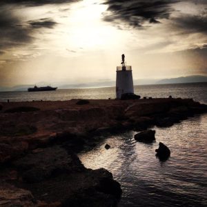 den-prokeitai-na-meinoun-ta-nhsia-mas-xwris-aktoploikh-sundesh