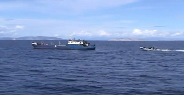 diala_fortigo_ploio_me_lathraia_tsigara_