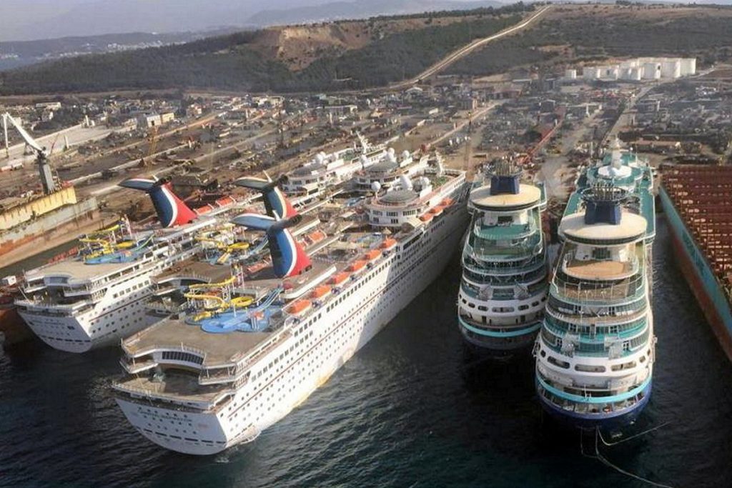 Ρεκόρ διαλύσεων κρουαζιερόπλοιων ανακοίνωσαν τα μεγαλύτερα διαλυτήρια στον κόσμο