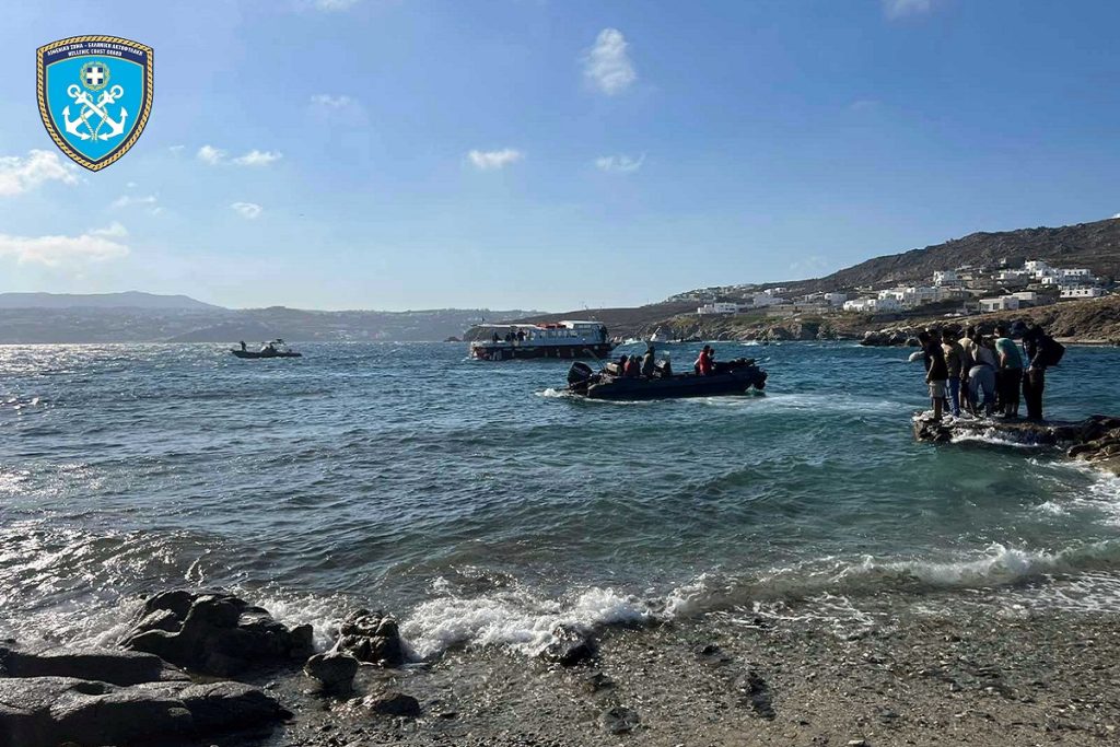 Μεγάλη επιχείρηση διάσωσης στη Δήλο – Διασώθηκαν 108 αλλοδαποί