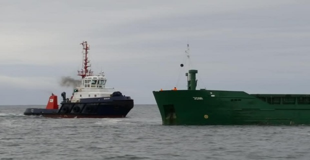 Διάσωση φορτηγού πλοίου με μηχανική βλάβη στην Σκωτία (photos) Διάσωση φορτηγού πλοίου με μηχανική βλάβη στην Σκωτία (photos)