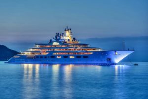 dilbar-the-world-s-largest-motor-yacht-is-owned-by-russian-billionaire-alisher-usmanov_1