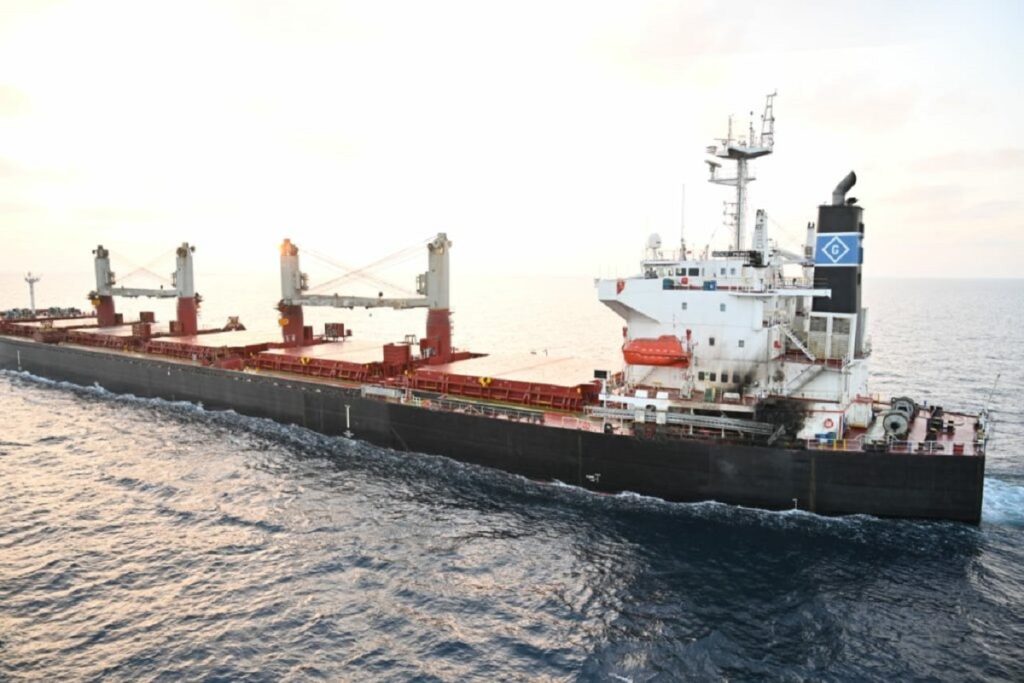 Διπλό μισθό θα λάβουν τα πληρώματα των πλοίων που θα πλεύσουν στην Ερυθρά Θάλασσα