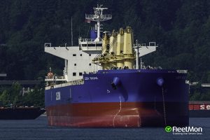 dolofonia_ploiarxou_se_emporiko_ploio