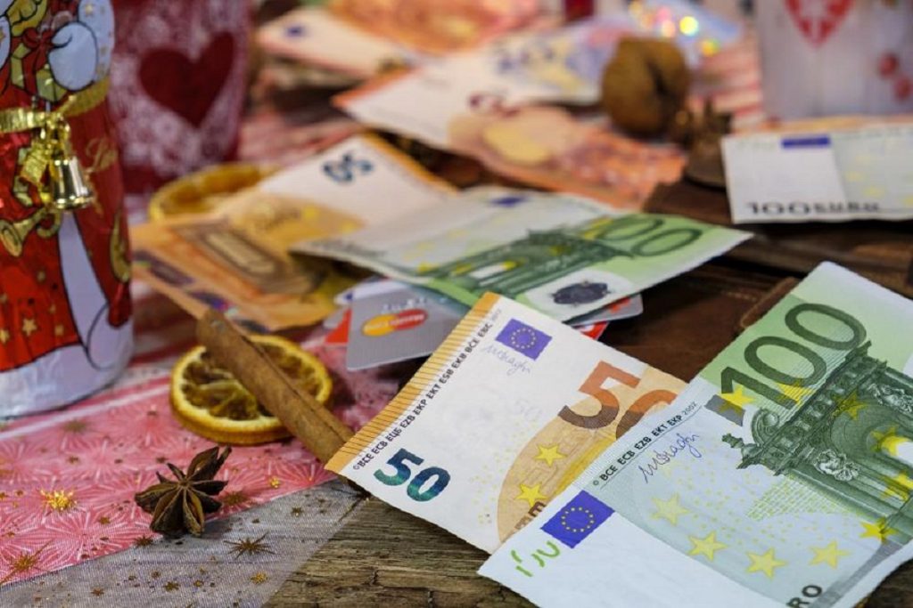 Εως την 21η Δεκεμβρίου η καταβολή Επιδόματος Εορτών Χριστουγέννων από τον Πλοιοκτήτη ή τον Διαχειριστή ή τον Εφοπλιστή