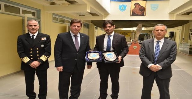 dwrea_exoplismo_sto_limeniko_