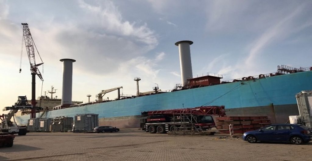 Ένα δεξαμενόπλοιο της Maersk εφοδιασμένο με πανιά!