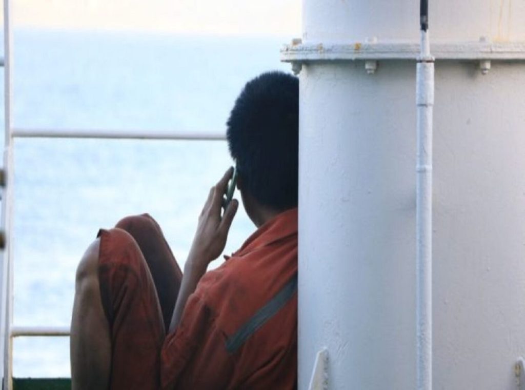ΠΕΠΕΝ για τους εγκλωβισμένους ναυτικούς μας: «Δεν υπάρχει χρόνος, δεν υπάρχει χώρος για καθυστερήσεις»