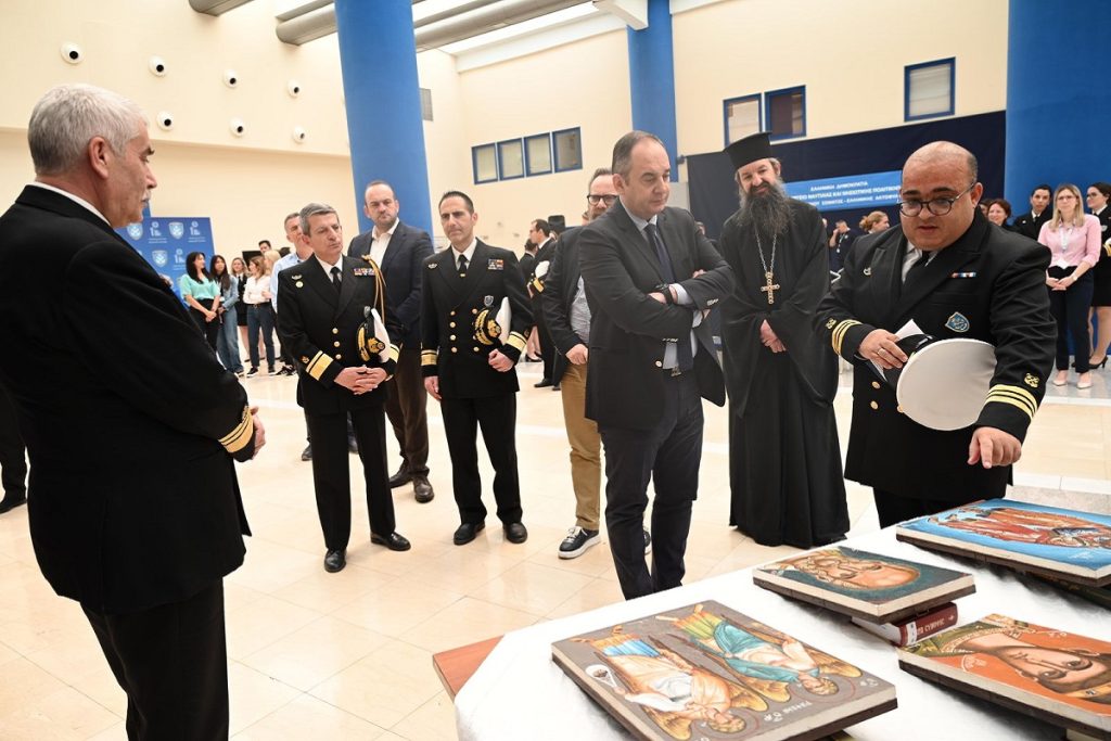 Έκθεση αγιογραφίας στο Υπουργείο Ναυτιλίας και Νησιωτικής Πολιτικής