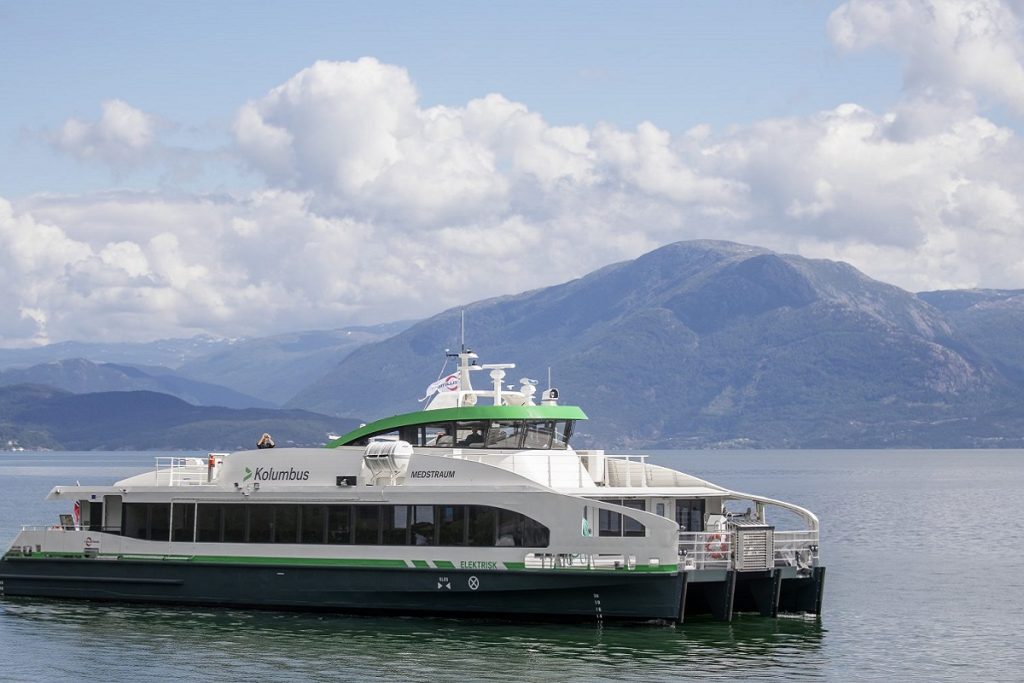 Το πρώτο ηλεκτρικό ταχύπλοο ferry στον κόσμο είναι έτοιμο να ξεκινήσει τα δρομολόγια του