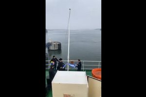 ellhnikh_shmaia_se_ploio