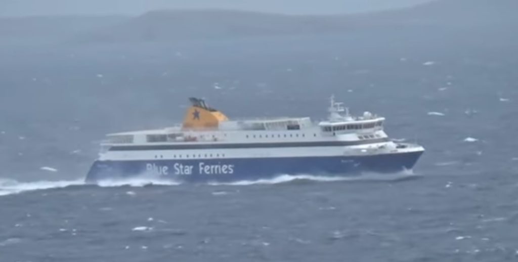 Εντυπωσιακό βίντεο του Blue Star Naxos εν μέσω κακοκαιρίας