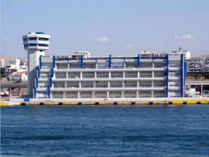 emploki-stin-apomakrunsh-42-upallhlwn-tou-yna