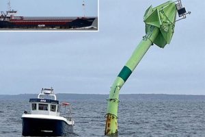 emvolismos_shmadouras_apo_ploio