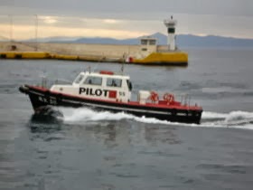 entash-sto-limani-stin-apergia-twn-plohgwn