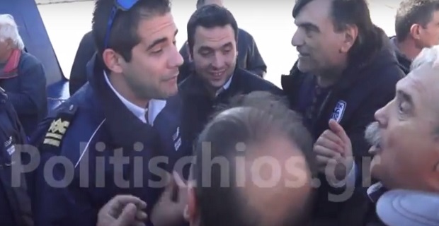 entasi_sto_limani_tis_xiou_aktoploioa