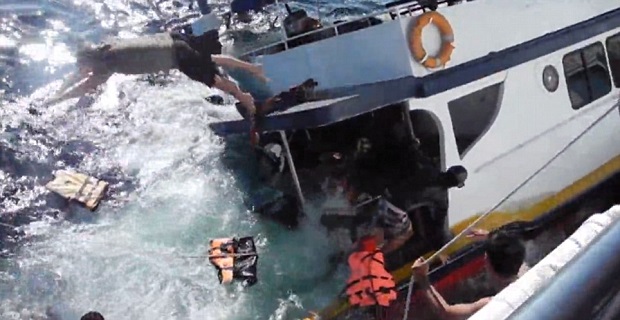 epibates_phdoun_sti thalassa_gia_na_swthoun_