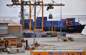 ergazomenoi-ol8_uper-twn-kanonwn-asfaleias