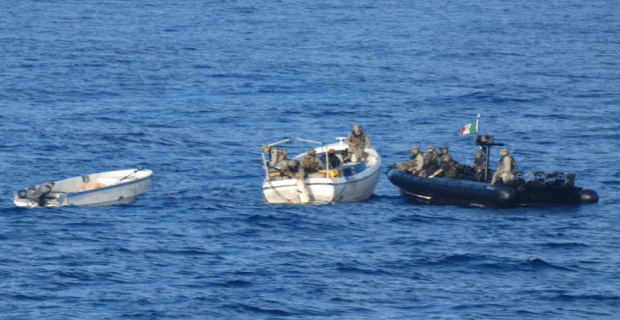 Συλλήψεις μετά από πειρατική απόπειρα στην Σομαλία Συλλήψεις μετά από πειρατική απόπειρα στην Σομαλία